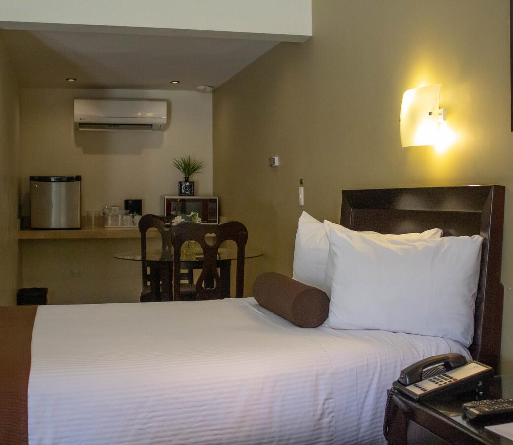 Hotel Del Rio Навохоа Екстериор снимка