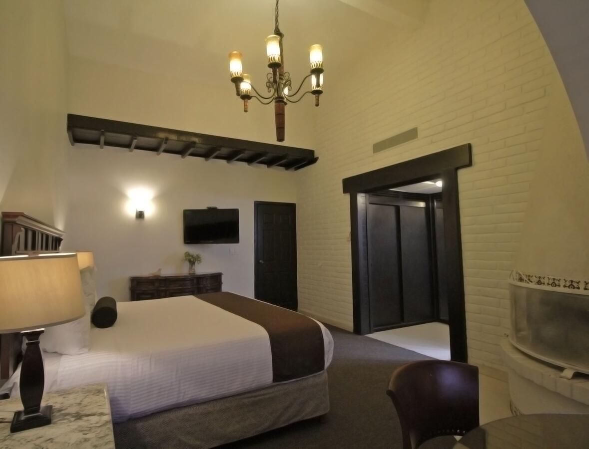 Hotel Del Rio Навохоа Екстериор снимка