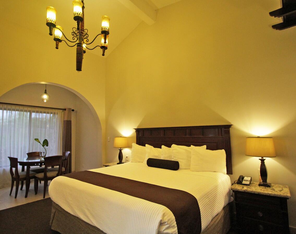 Hotel Del Rio Навохоа Екстериор снимка